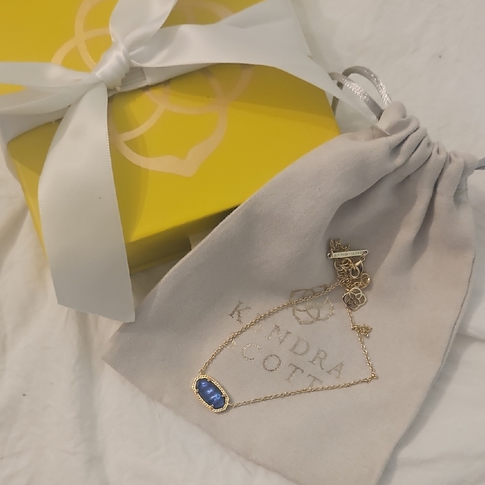 Kendra Scott Gold and Blue Abalone Elisa Pendant Necklace In Perfect Condition